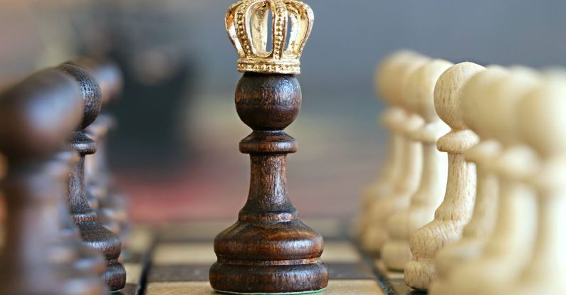 Strategy Pivot - Chess Piece